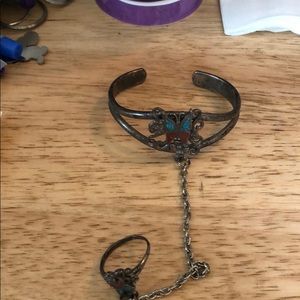 Butterfly and ring cuff sex